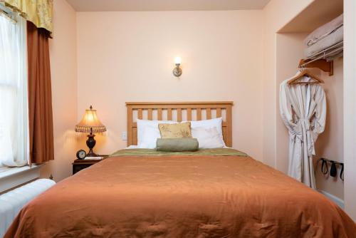 Historic Hotel Condon