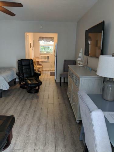 Motel Ashley Brooke Beach Resort