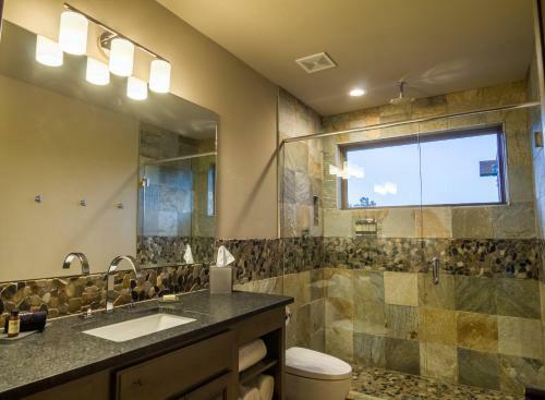 Hotel Royal Gorge Cabins