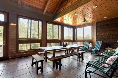 Douglas Lake Lodge In The Smoky Mountains