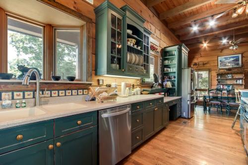Douglas Lake Lodge In The Smoky Mountains