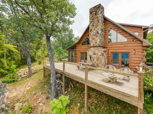 Hunters Lodge