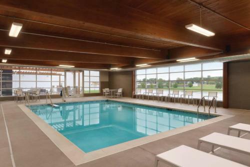 Hotel Country Inn & Suites By Radisson, Ft. Atkinson, Wi