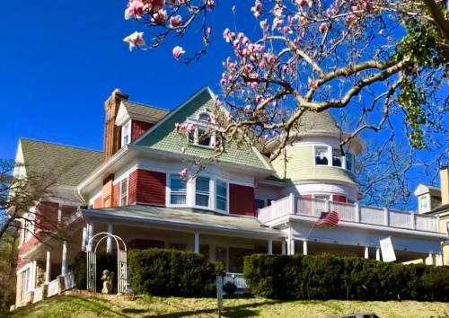 Berkeley House Bed & Breakfast