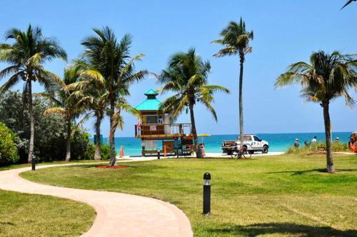 Apartamento Collins Condo #256742