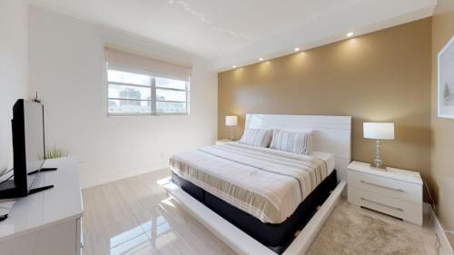 Apartamento Collins Condo #256742