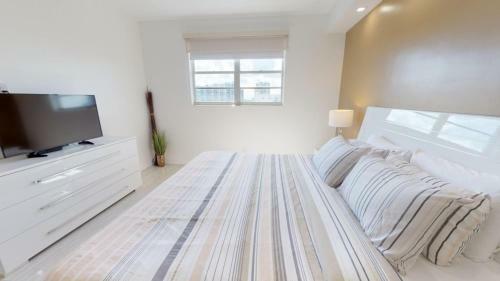 Apartamento Collins Condo #256742