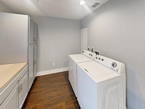2519 Hyde Park St Home