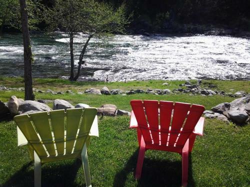 Hotel Strawhouse Resorts
