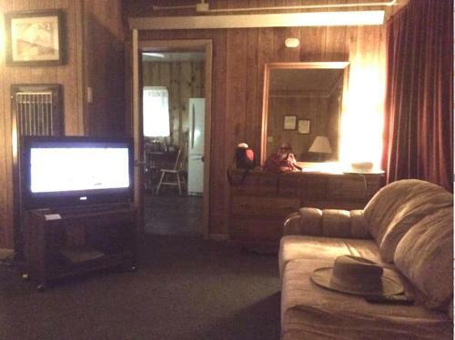 Sage And Sand Motel