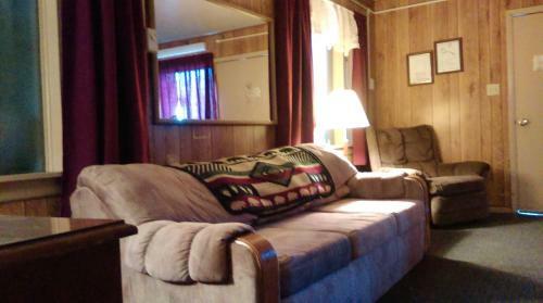 Sage And Sand Motel