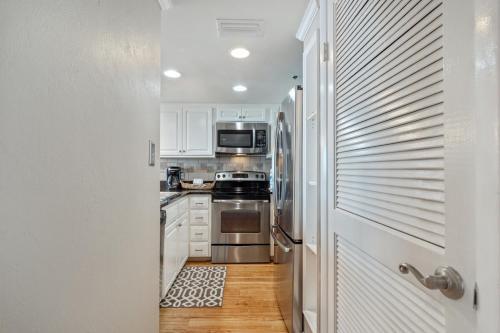 One Seagrove Place - Unit #1406