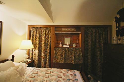 Ebenezer House Bed & Breakfast