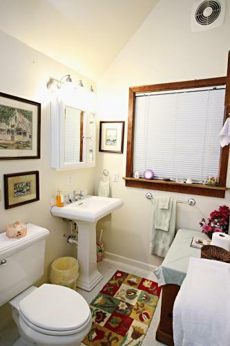 Ebenezer House Bed & Breakfast