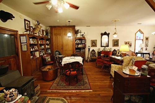 Ebenezer House Bed & Breakfast