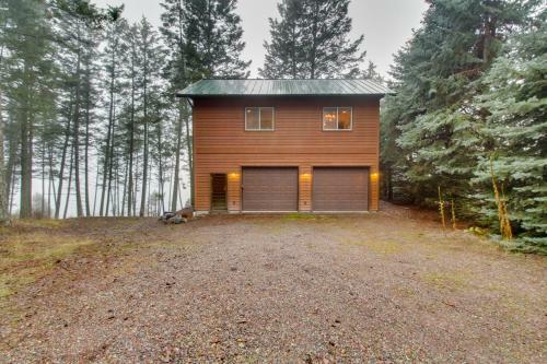 Wheeler's Flathead Lakehouse