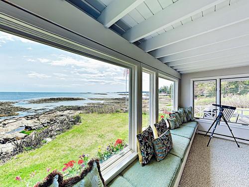 47 South Beach Rd Home