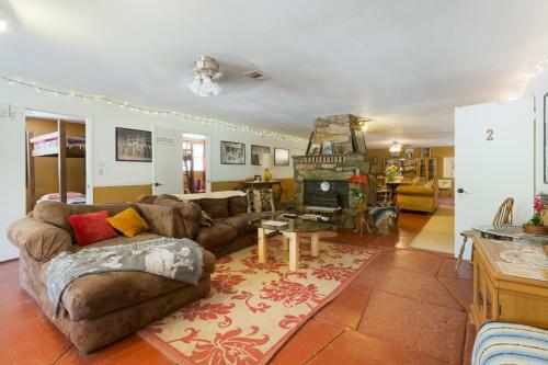 Crown King Bunkhouse