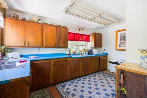 Crown King Bunkhouse