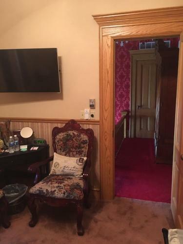 Queen Anne Bed And Breakfast