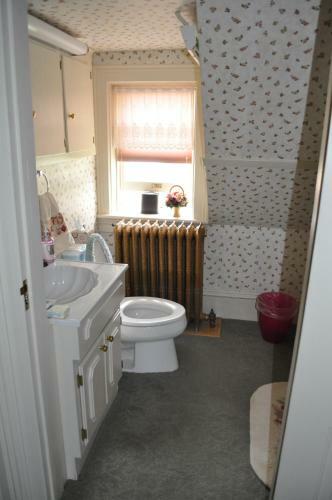 Queen Anne Bed And Breakfast