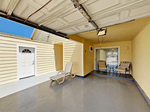 108 E Whiting St Duplex Townhouse
