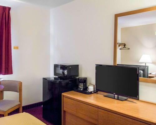 Hotel Econo Lodge Limon