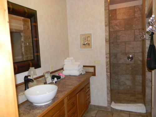 Bed & Breakfast Jordan Lake B & B