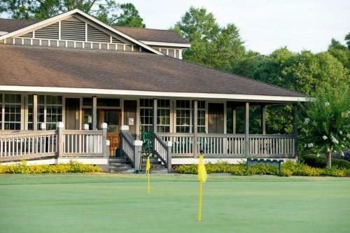 Little Ocmulgee State Park And Lodge