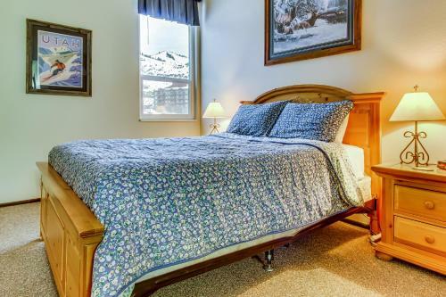 Red Pine Canyons View Condo