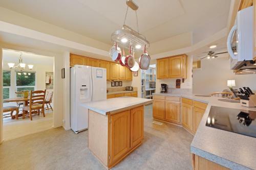 Forest Grove Retreat