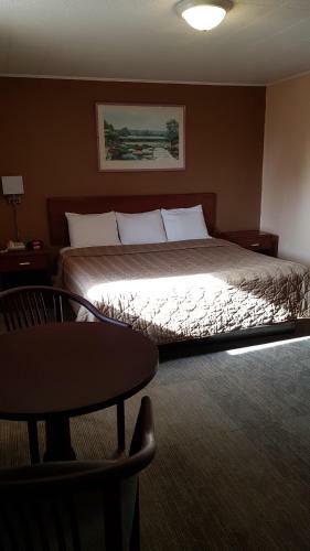 Greenway Motel