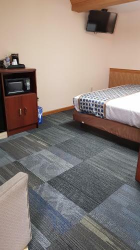 Greenway Motel