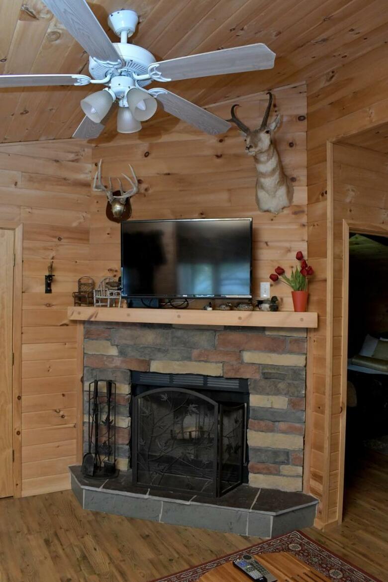 Motel Long Lake And Cottages Llc
