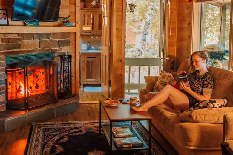 Motel Long Lake And Cottages Llc