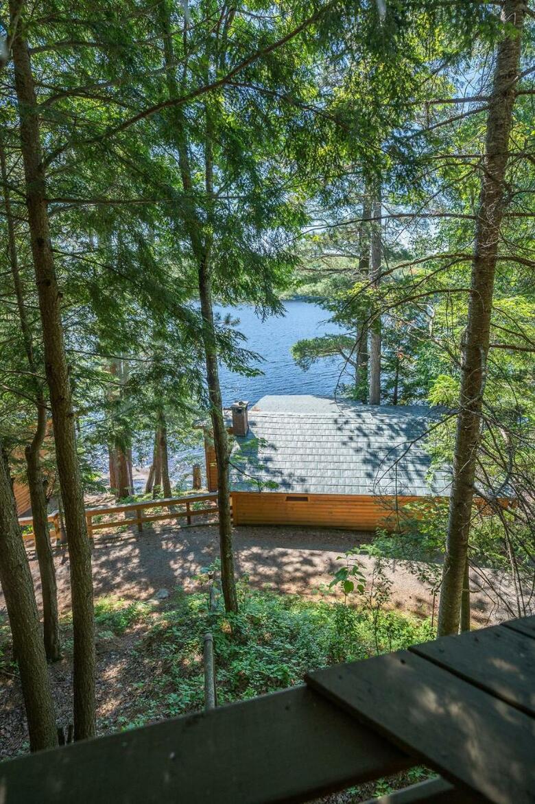 Motel Long Lake And Cottages Llc