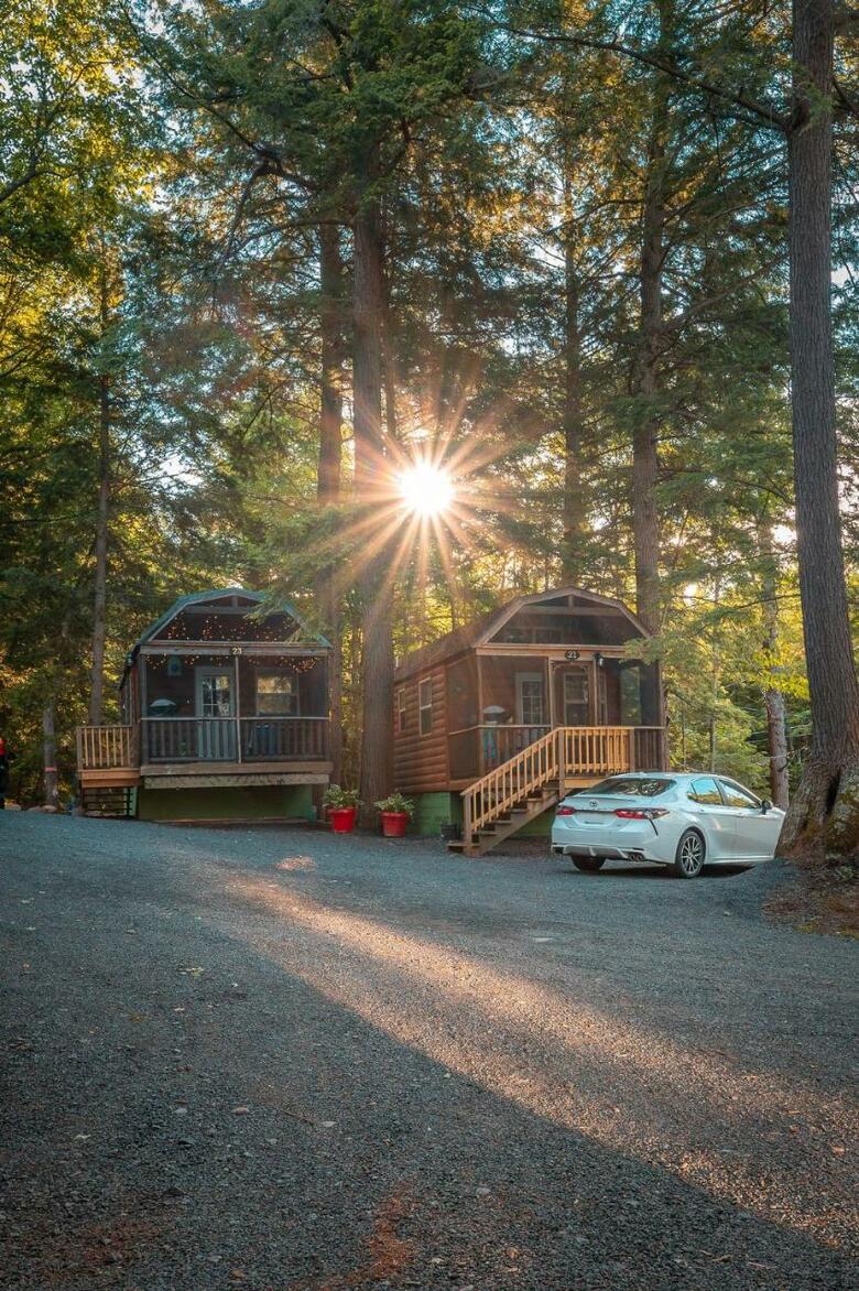 Motel Long Lake And Cottages Llc