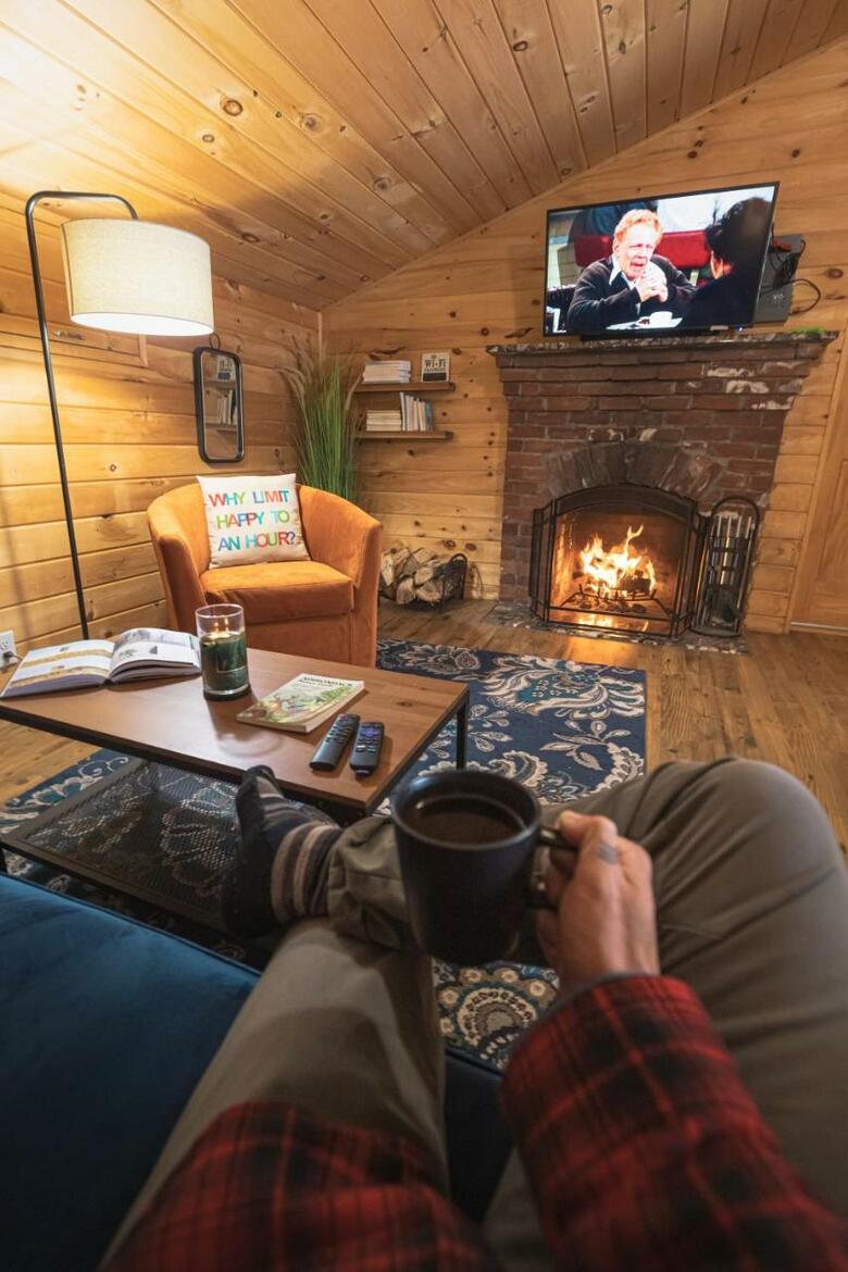 Motel Long Lake And Cottages Llc