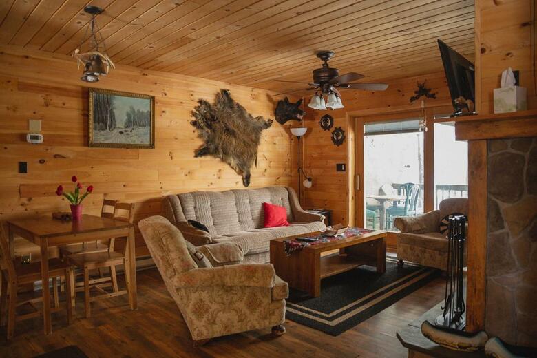 Motel Long Lake And Cottages Llc