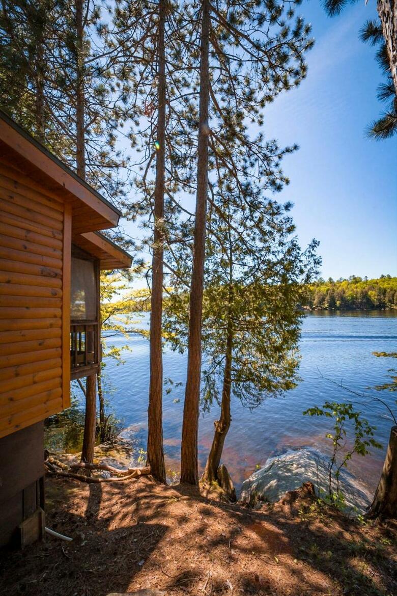 Motel Long Lake And Cottages Llc
