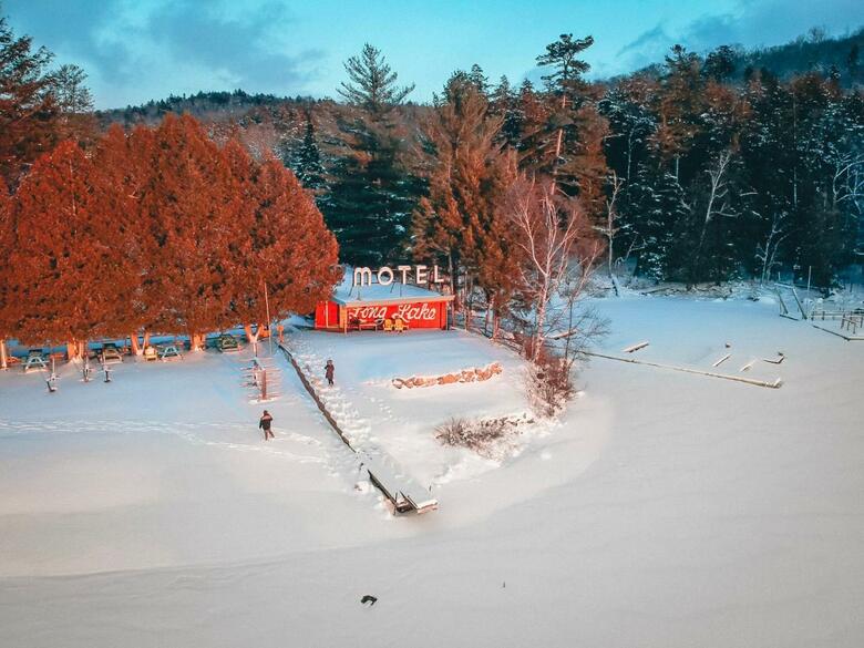 Motel Long Lake And Cottages Llc