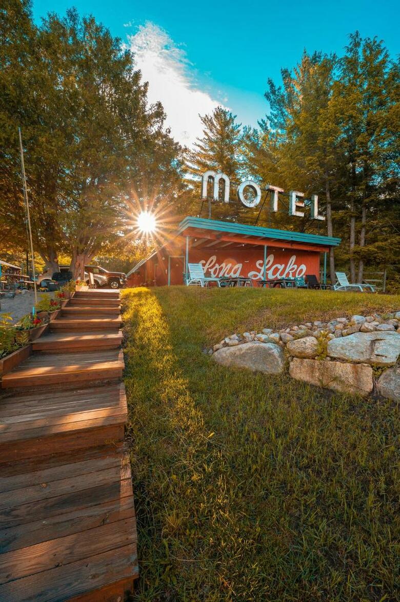 Motel Long Lake And Cottages Llc
