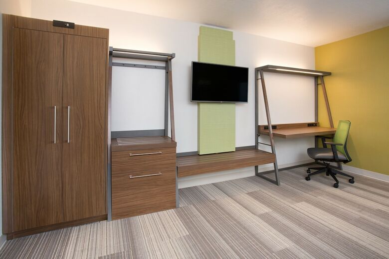 Hotel Holiday Inn Express & Suites - Lexington W - Versailles