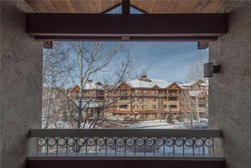 1303 Trappeur's Lodge, Trappeur's Crossing