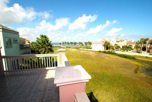 114 Bay Harbor Townhouse