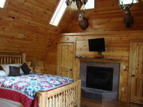 Hotel Bear Den Mountain Resort