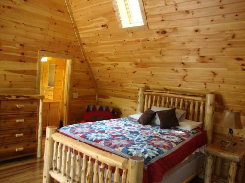 Hotel Bear Den Mountain Resort