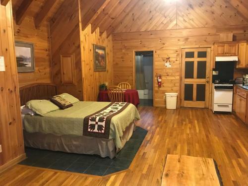 Hotel Bear Den Mountain Resort