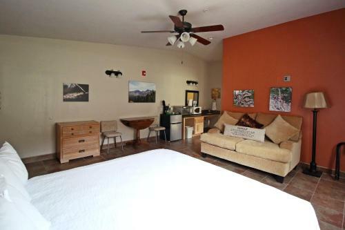 Hotel Hidden Canyon Retreat