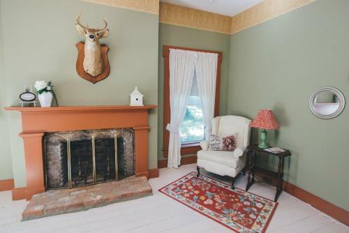 Old Caledonian Bed & Breakfast